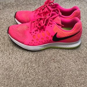 Women's Nike Air Zoom Pegasus 31 Running Shoes